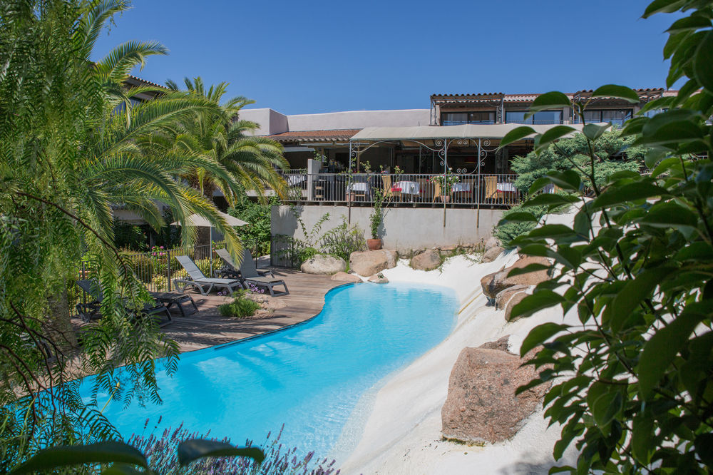 Le Roi Theodore & Hotel